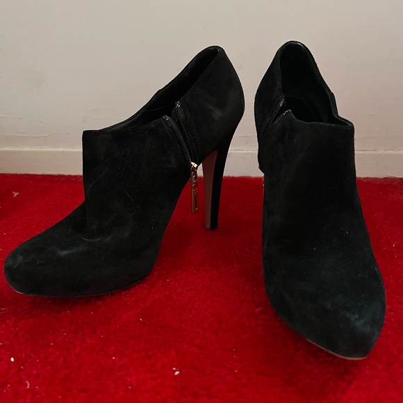 Prada suede booties - Picture 2 of 5